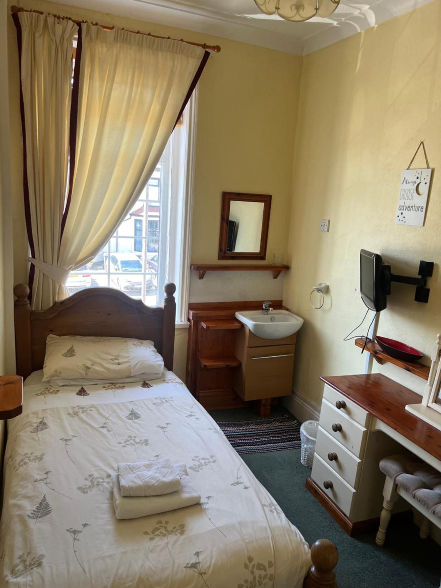 Marston Town Centre Villa Blackpool Ngoại thất bức ảnh