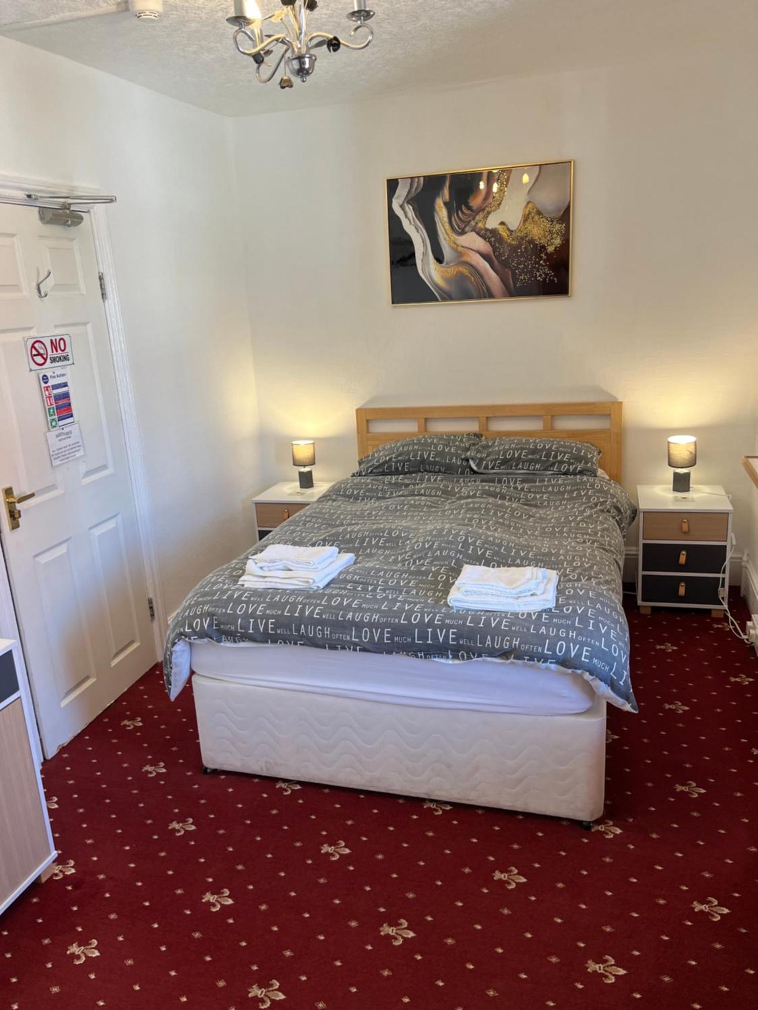 Marston Town Centre Villa Blackpool Ngoại thất bức ảnh